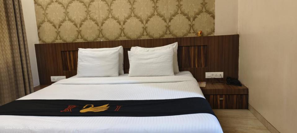ת'יין Hotel Kushala Executive Inn חדר תמונה